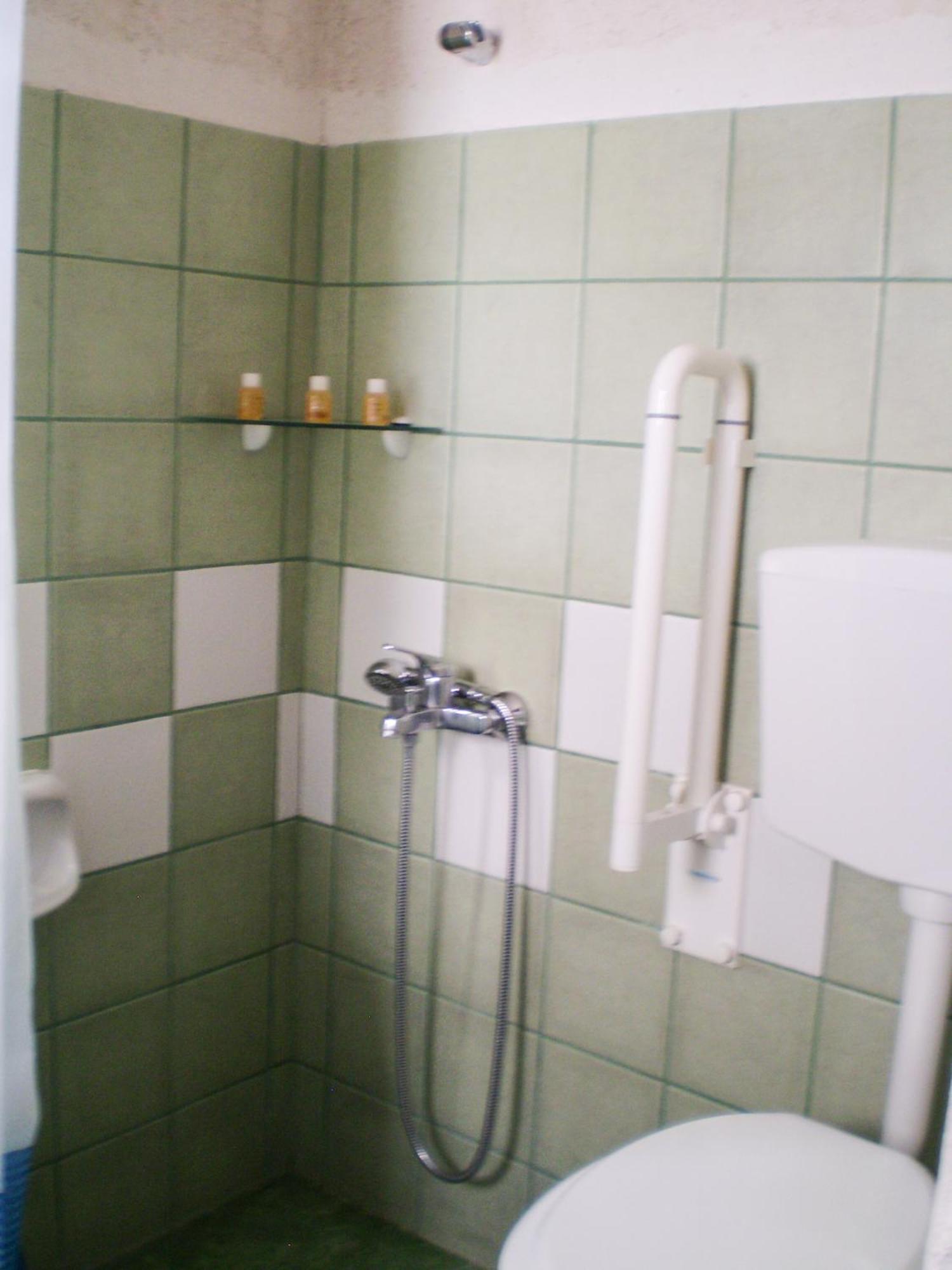 ホテル Arachovitika Kalivia Karyes 部屋 写真